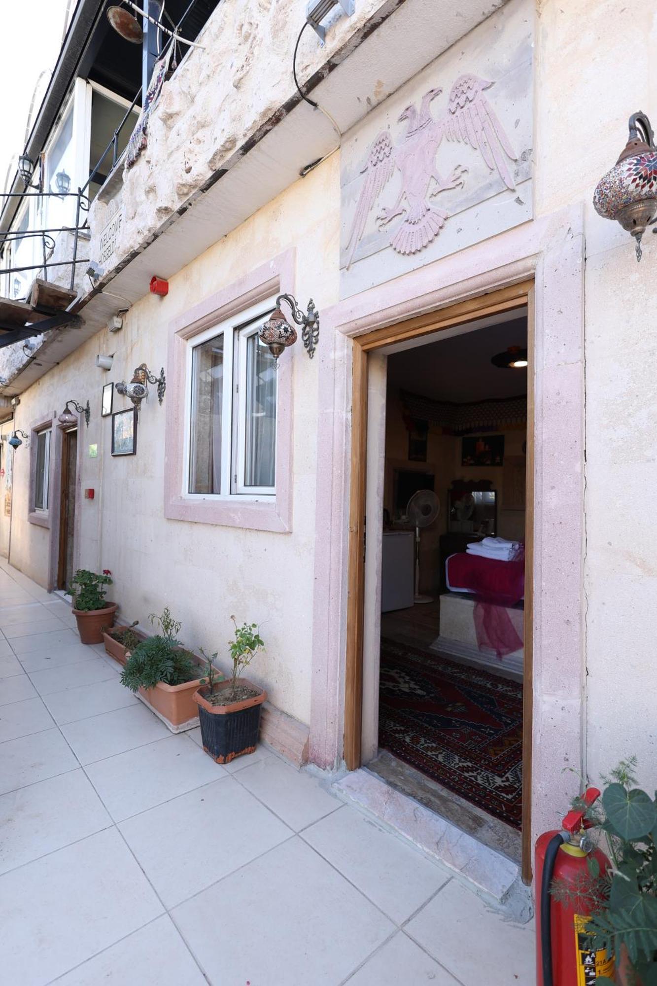 Apartamento Lucky Luke Stone House Göreme Exterior foto